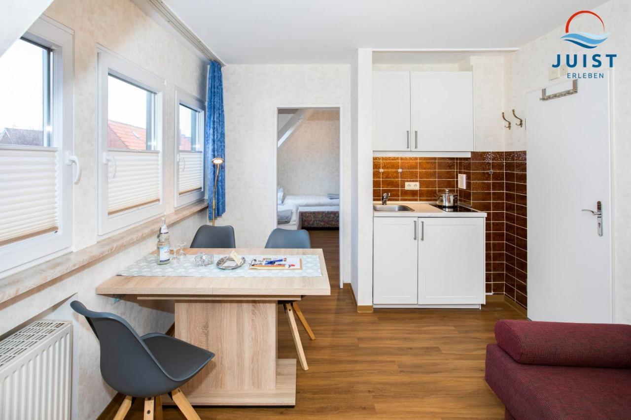 Haus Deichgraf 175 - Wohnung 5 Juist Esterno foto